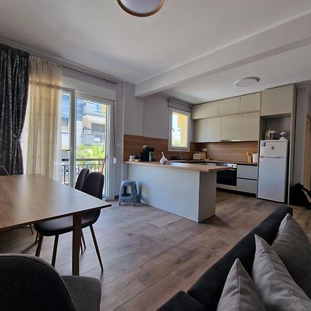 Konstantinos Apartment ネア・ムダニア エクステリア 写真