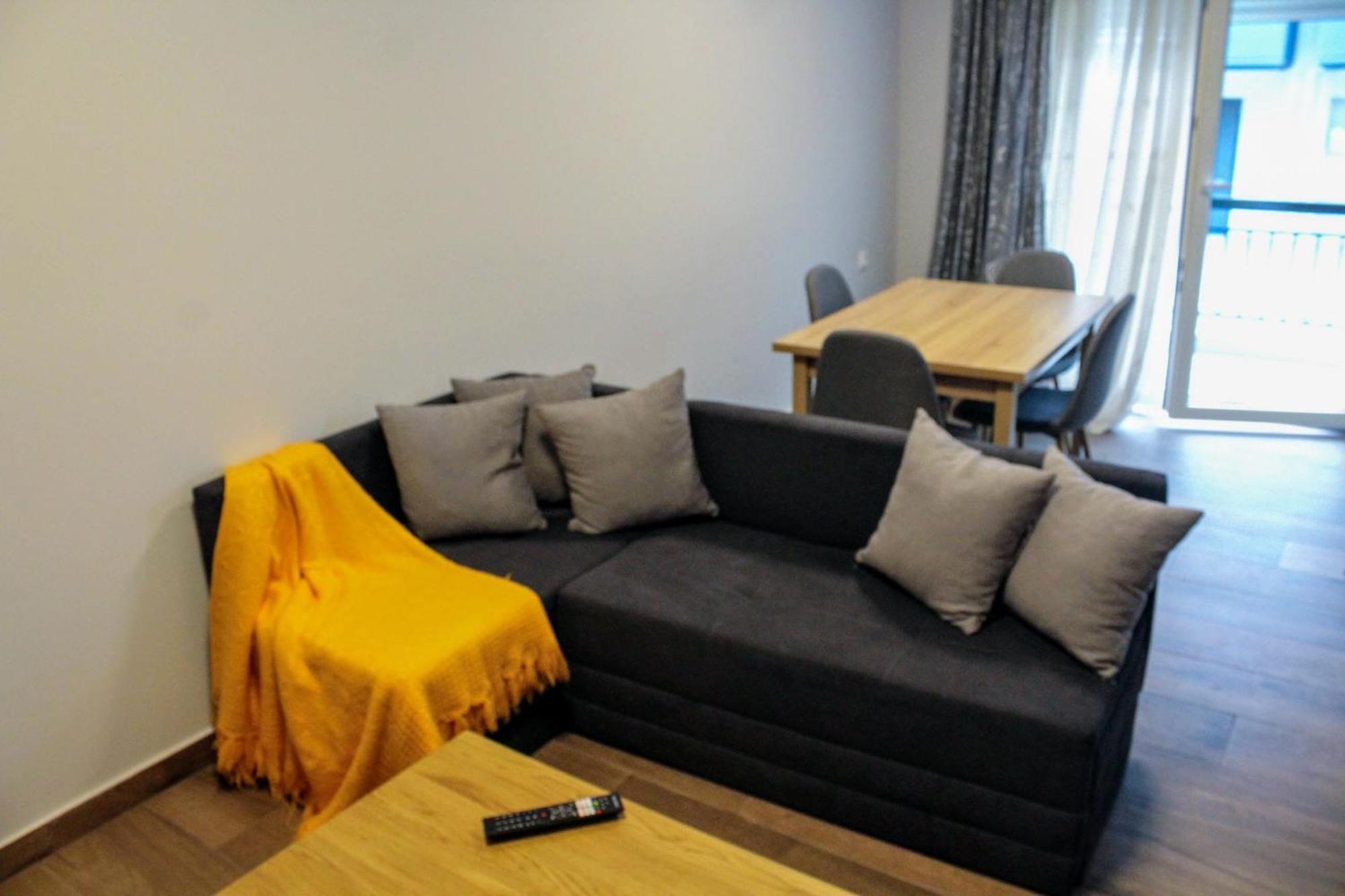 Konstantinos Apartment ネア・ムダニア エクステリア 写真